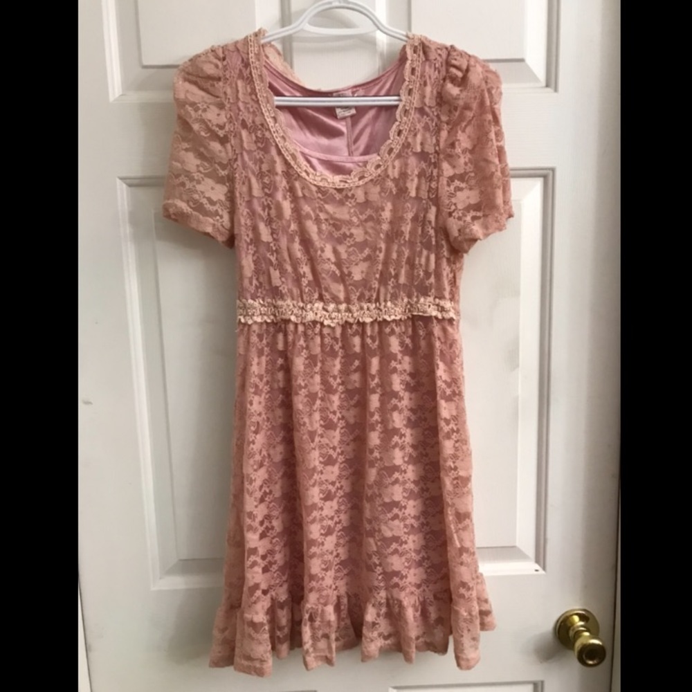 ⭐️3/$15 | Rue 21 Pink Floral Lace Dress with Slip
